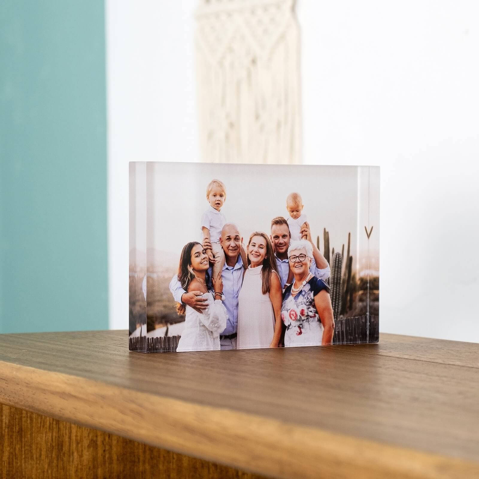 Acrylic Block Photo Frame Product 6x4in (15x10cm) with A Family Picture